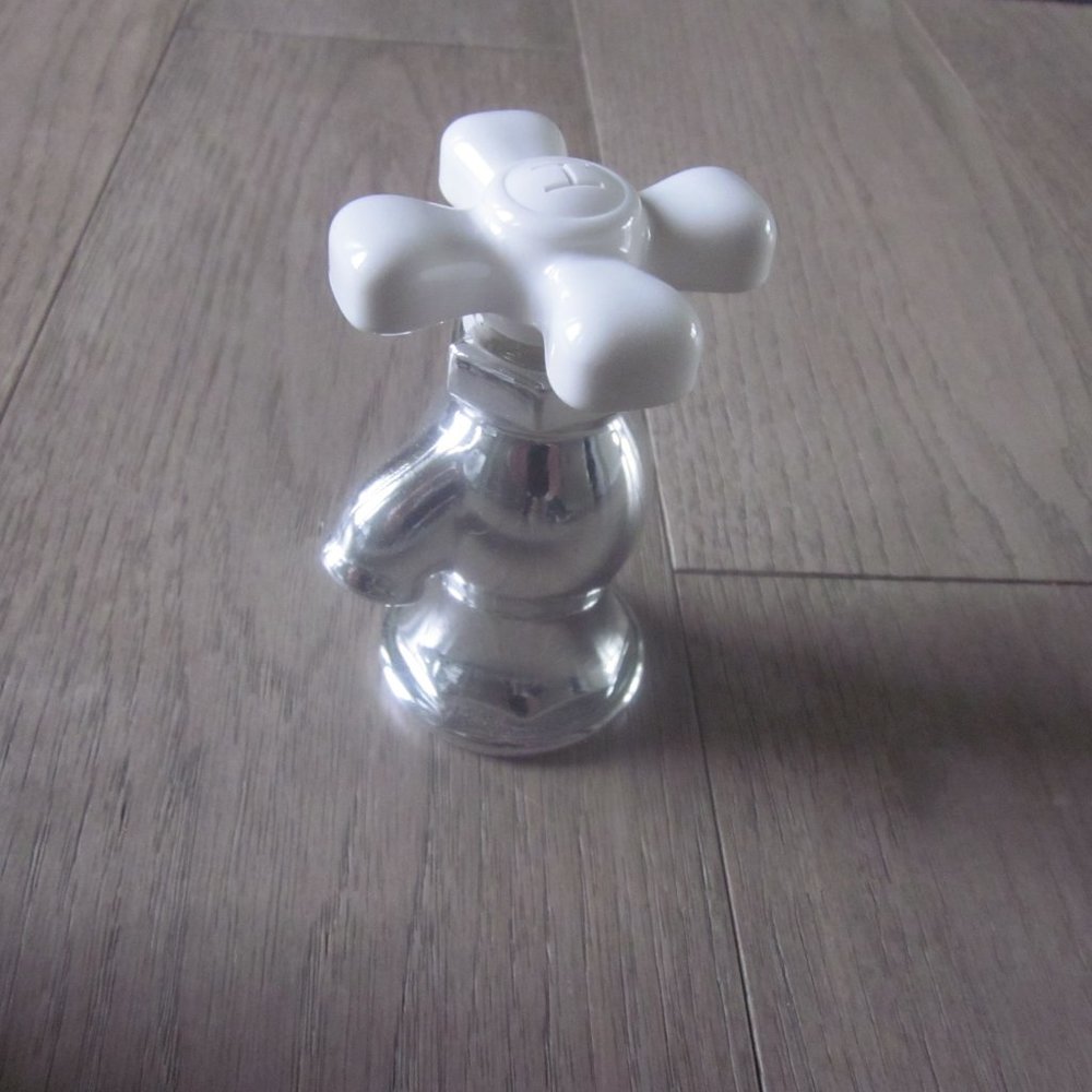 Avon Just A Twist Decanter